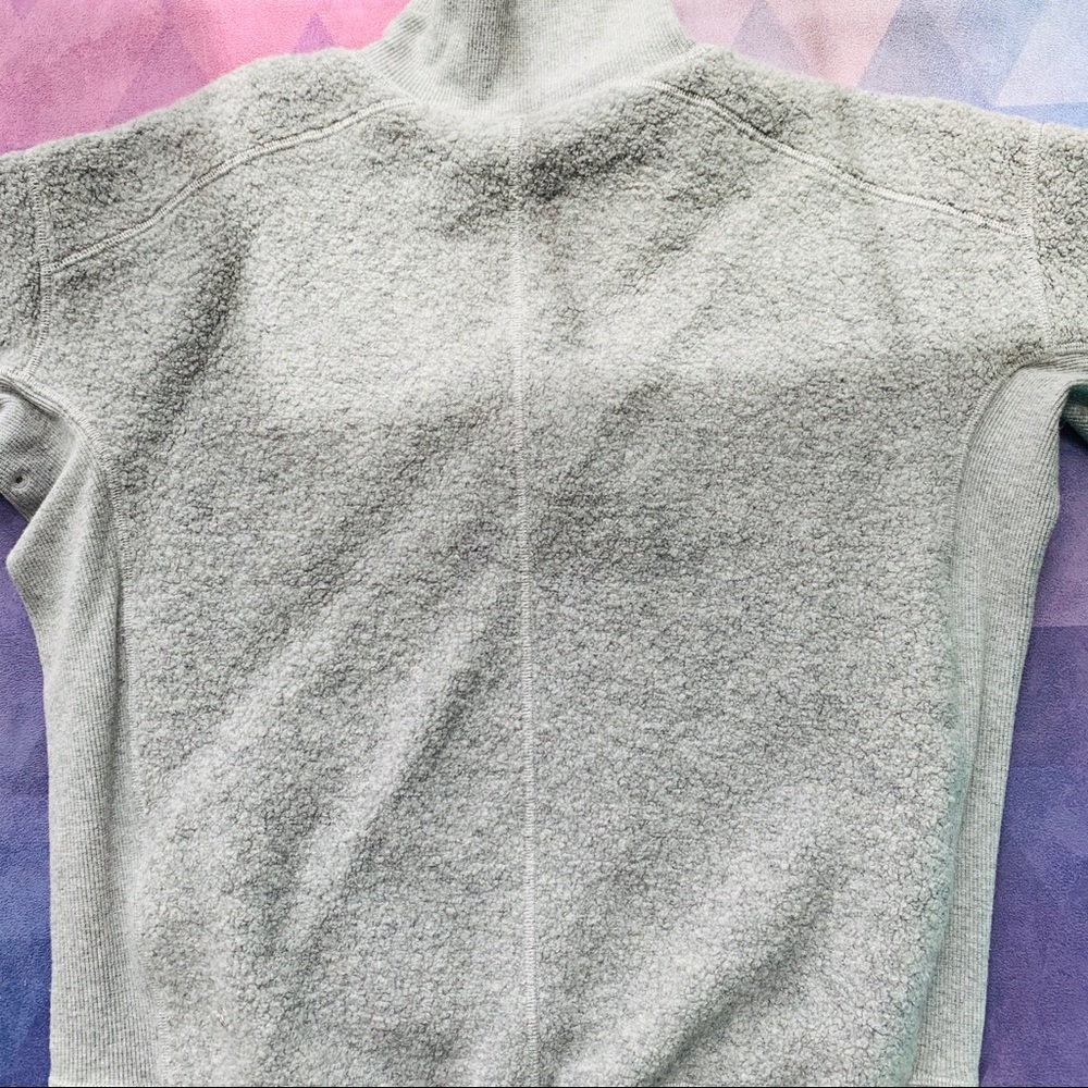 ๐ง๐ปโโ๏ธ LULULEMON STAND OUT 1/2 ZIP SHERPA JACKET - Picture 6 of 7